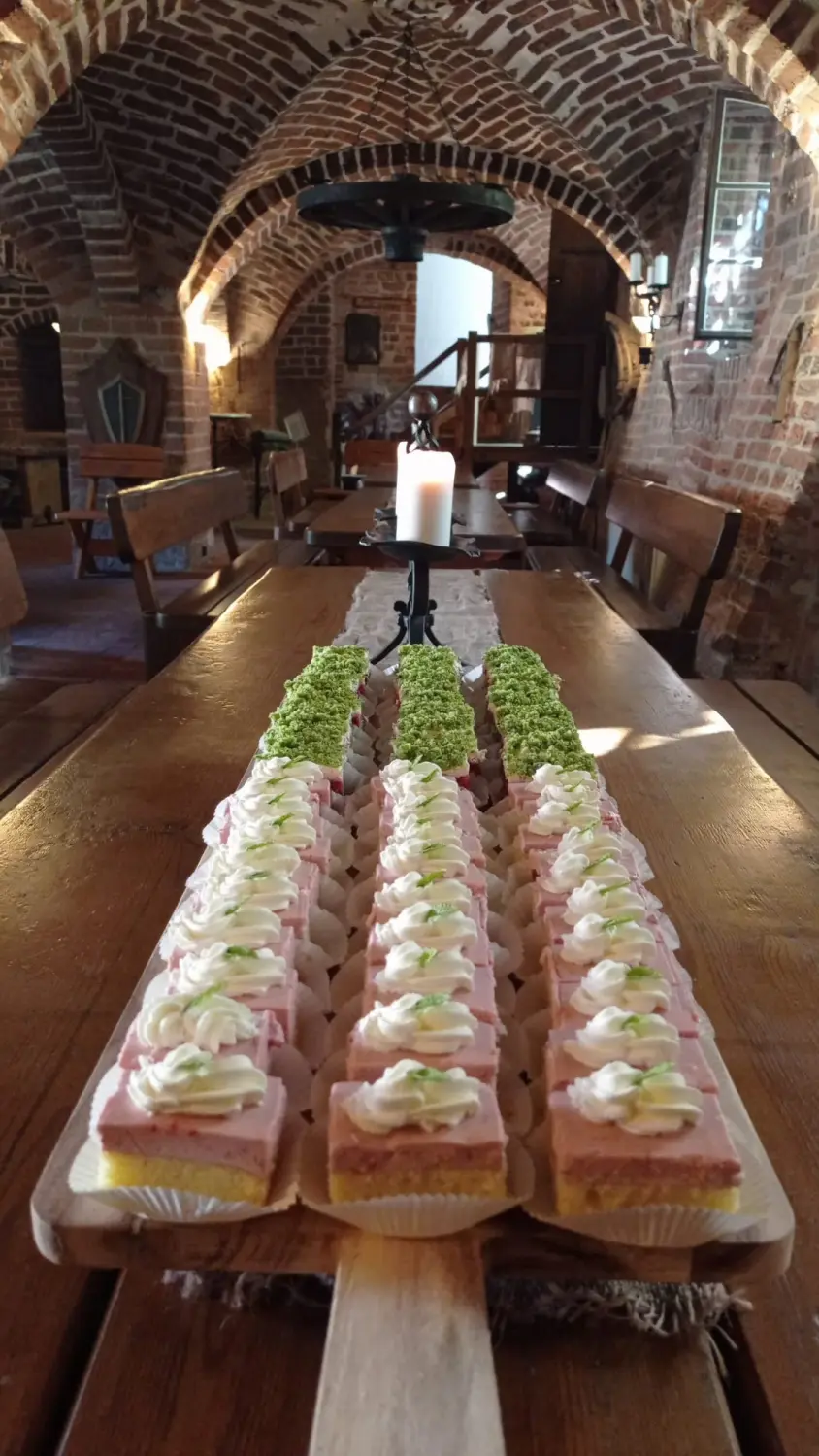 Kuchen von Burgcafe