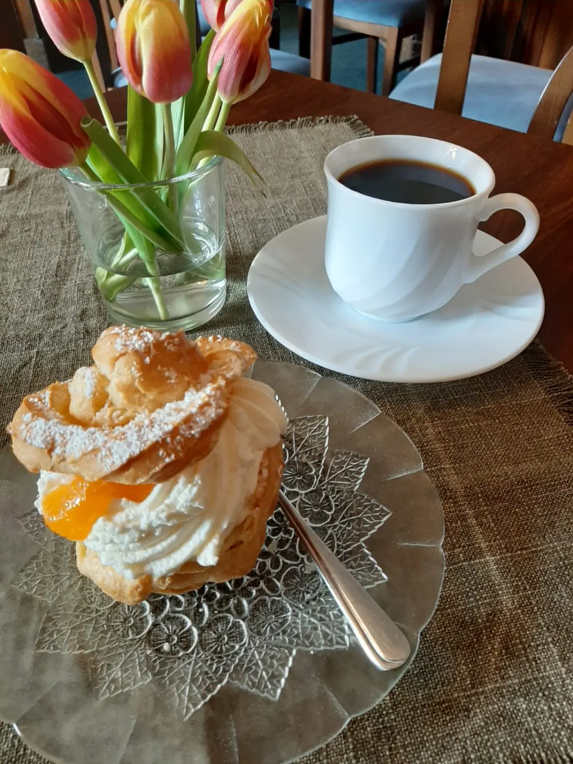 Cafebetrieb von Burgcafe Café